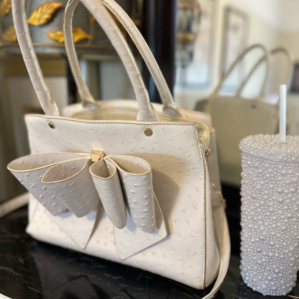 Elegant Cream Bow Handbag